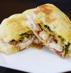 Rollin at D&D | meal delivery | 825 Noyes St, Evanston, IL 60201, USA | 8474754344 OR +1 847-475-4344