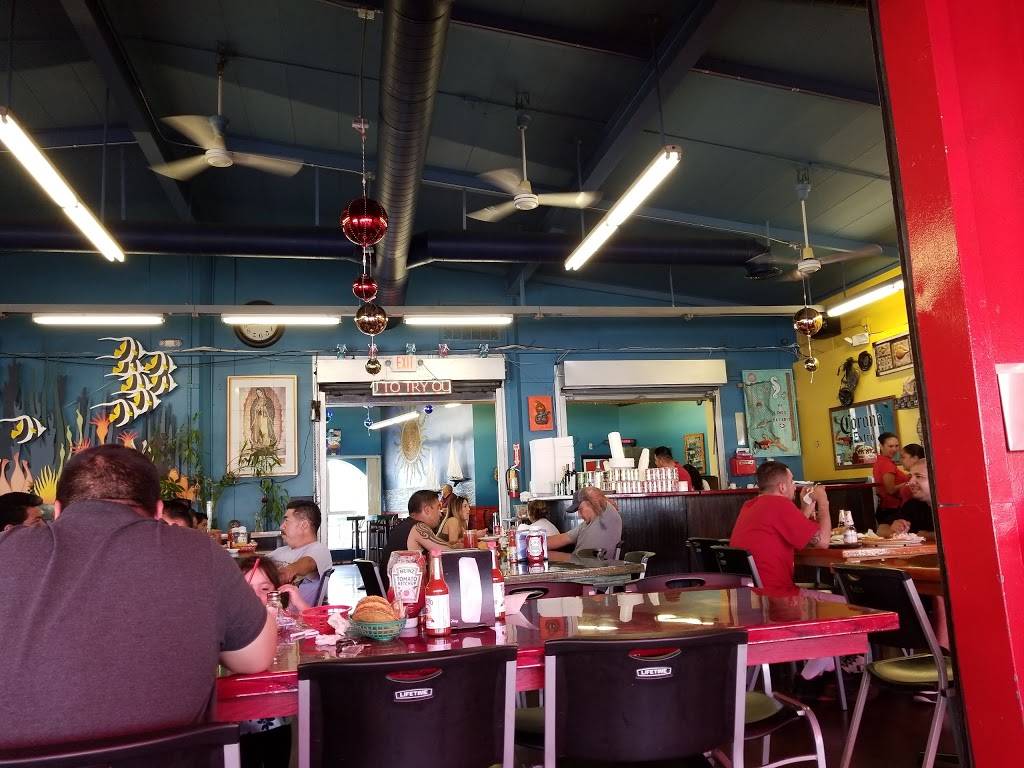 Mi Lindo Nayarit Mariscos | restaurant | 1020 E Florence Ave, Los Angeles, CA 90001, USA | 3235895109 OR +1 323-589-5109