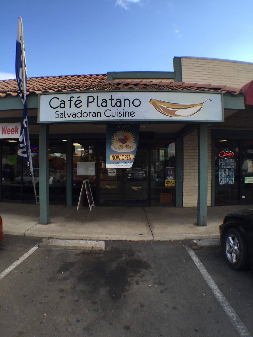 Cafe Platano | restaurant | 834 W 11th St, Tracy, CA 95376, USA | 2098342125 OR +1 209-834-2125