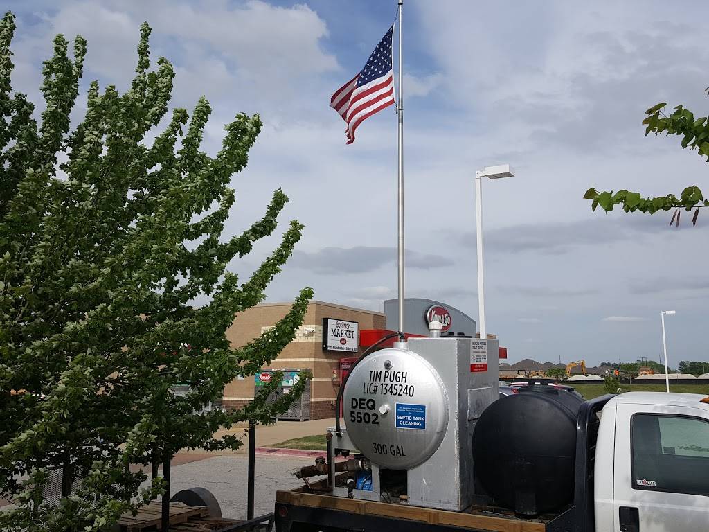 Kum & Go | meal takeaway | 3610 SW Regional Airport Blvd, Bentonville, AR 72712, USA | 4792543759 OR +1 479-254-3759