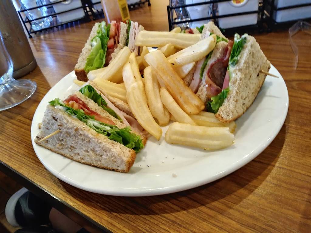 Dennys | restaurant | 1410 Seawall Blvd, Galveston, TX 77550, USA | 4097635954 OR +1 409-763-5954