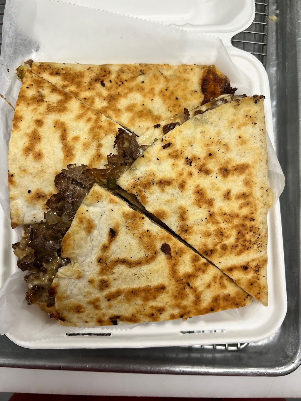 Venus Pizza | restaurant | 3713 Greenmount Ave, Baltimore, MD 21218, USA | 4107010440 OR +1 410-701-0440