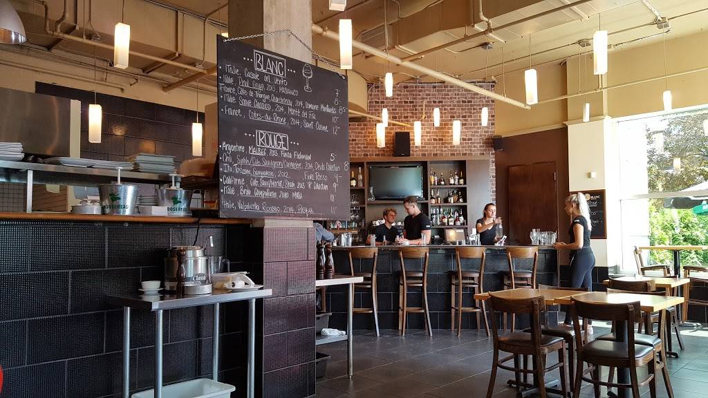 Chez Carl | restaurant | 3000 Boulevard René Lévesque, Verdun, QC H3E 1T9, Canada | 5143629798 OR +1 514-362-9798