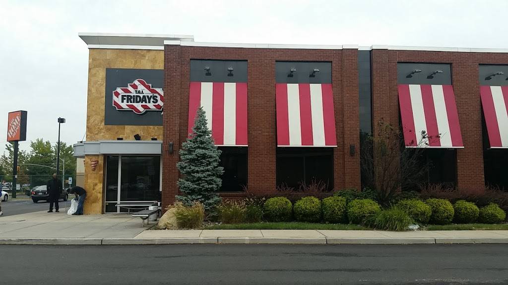 TGI Fridays | restaurant | 1780 E Gun Hill Rd, Bronx, NY 10469, USA | 7186717920 OR +1 718-671-7920