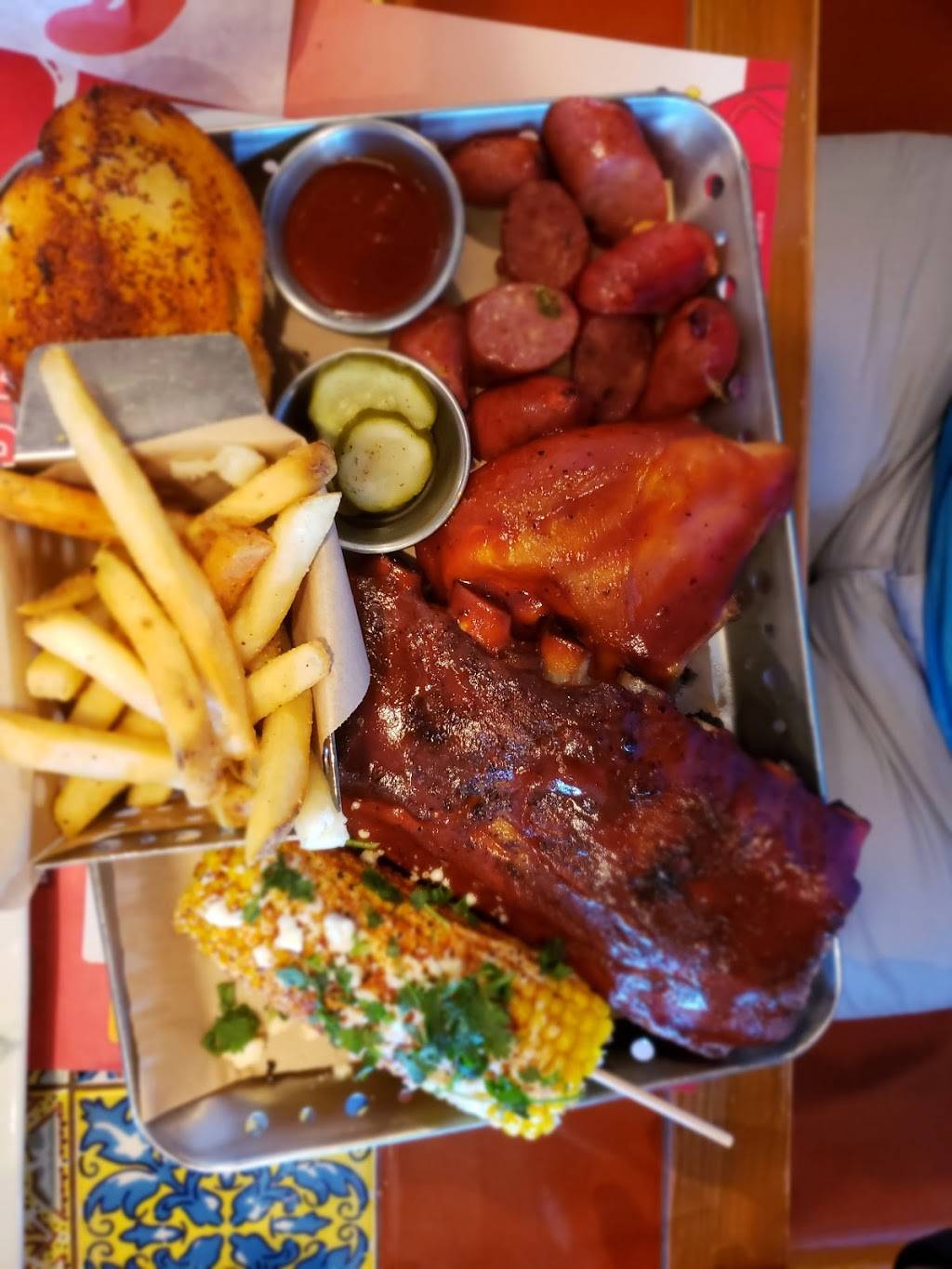 Chilis Grill & Bar | meal takeaway | 4383 National Rd E, Richmond, IN 47374, USA | 7659357591 OR +1 765-935-7591