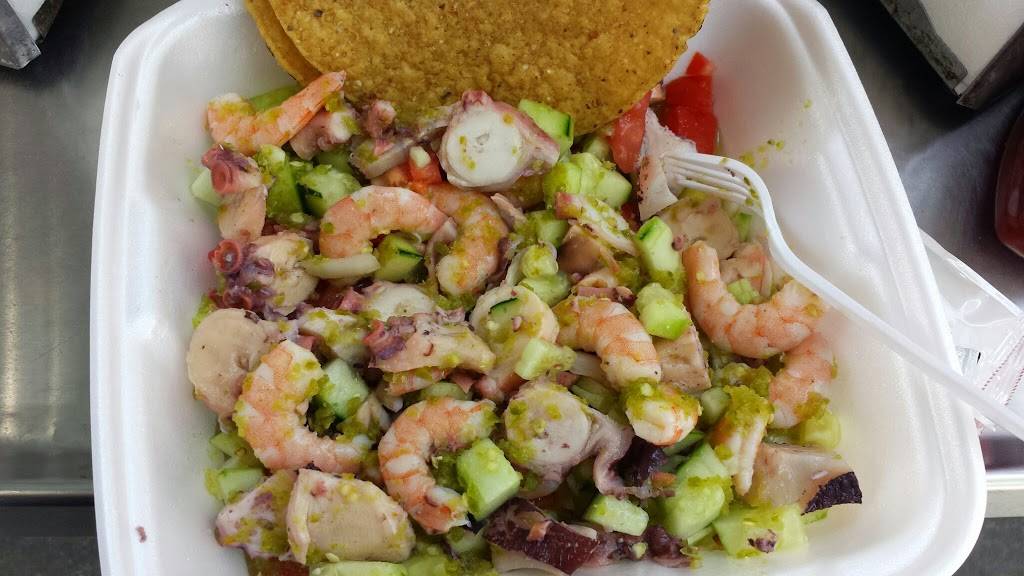 Mariscos Camarena | restaurant | 2055 Glenoaks Blvd, San Fernando, CA 91340, USA | 8186984237 OR +1 818-698-4237