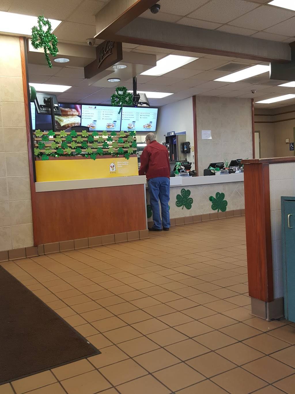 McDonalds | cafe | 4179 Maccorkle Ave, St Albans, WV 25177, USA | 3047275889 OR +1 304-727-5889