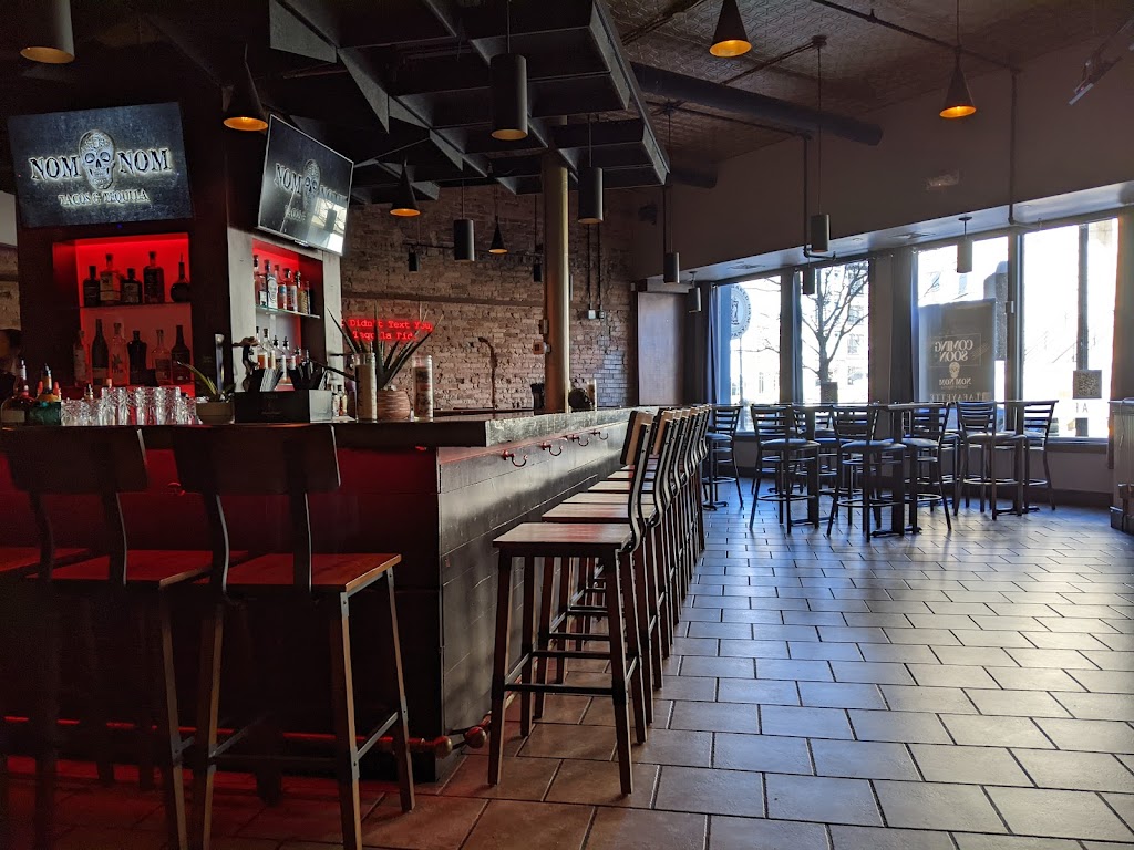 Nom Nom Tacos & Tequila | restaurant | 102 N 3rd St, Lafayette, IN 47901, USA | 7657674719 OR +1 765-767-4719