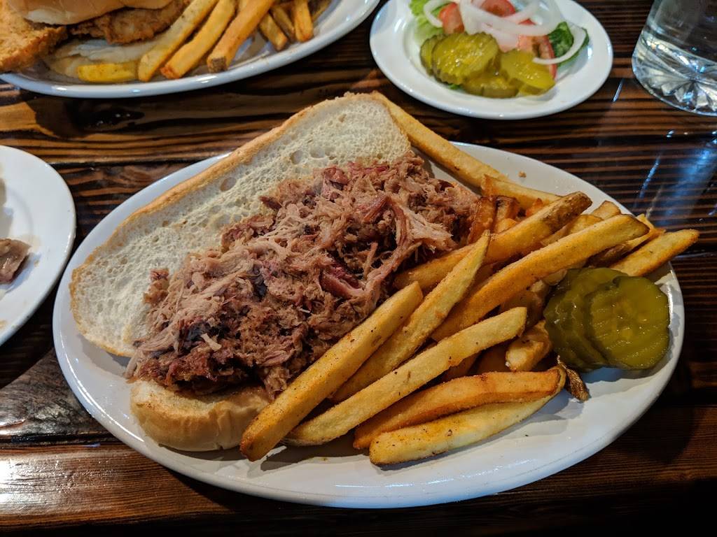 Big Ls BBQ | restaurant | 2 W Amity St, Louisburg, KS 66053, USA | 9138375361 OR +1 913-837-5361