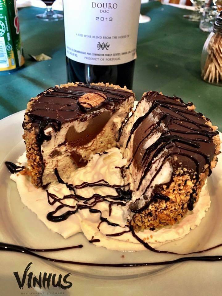 Vinhus Restaurant and Lounge | night club | 157 E Westfield Ave, Roselle Park, NJ 07204, USA | 9082595907 OR +1 908-259-5907