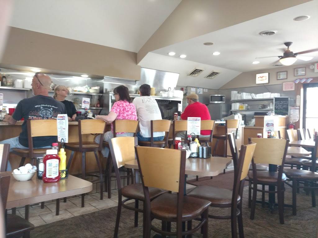 Country Coney | restaurant | 1040 S Lapeer Rd, Oxford, MI 48371, USA | 2486287712 OR +1 248-628-7712