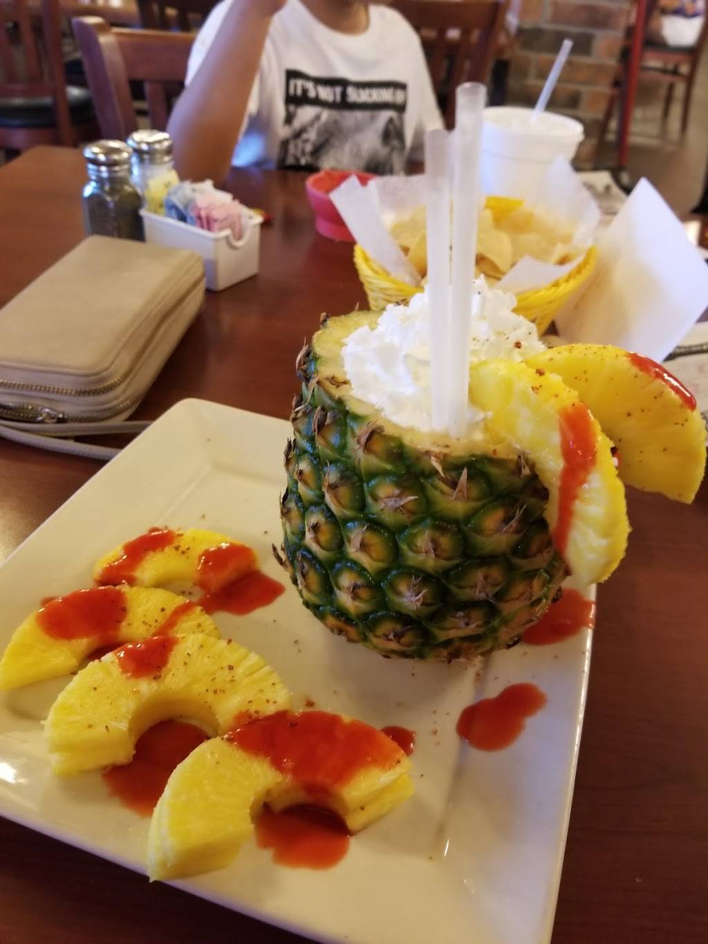 El Bosque Mexican Grill | restaurant | 2101 W Davis St, Conroe, TX 77304, USA | 9365393823 OR +1 936-539-3823