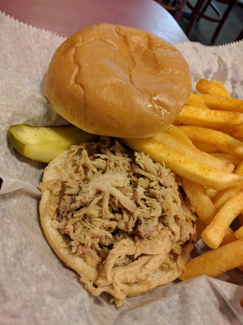 Braedens BBQ & Catering | restaurant | 823 N Eastman Rd, Kingsport, TN 37664, USA | 4233780500 OR +1 423-378-0500