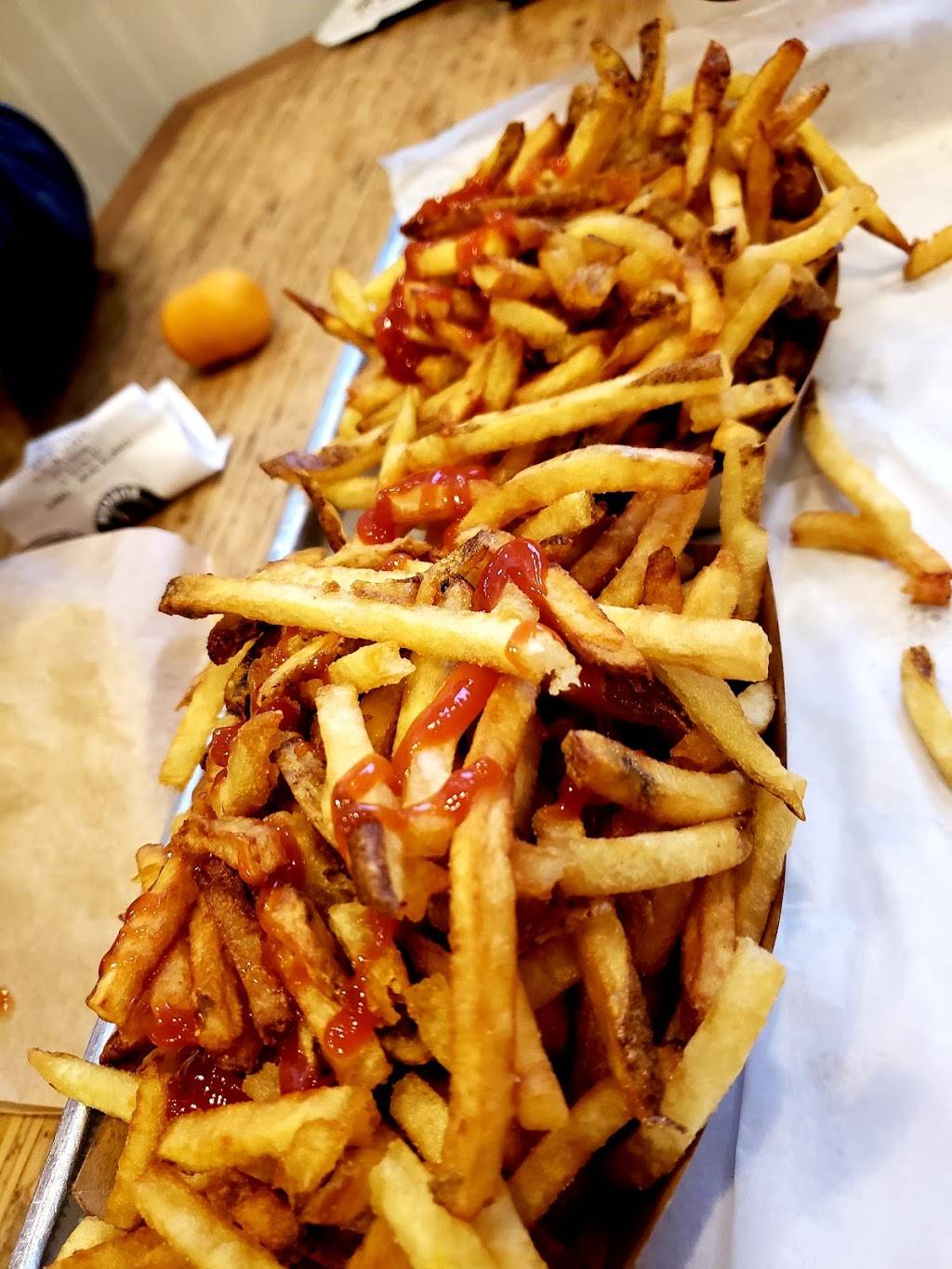 Elevation Burger | restaurant | 228 Market Street, Yonkers, NY 10710, USA | 9143589400 OR +1 914-358-9400