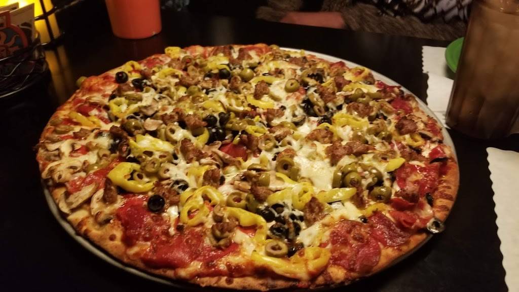 Some Guys | restaurant | 6235 Allisonville Rd, Indianapolis, IN 46220, USA | 3172571364 OR +1 317-257-1364