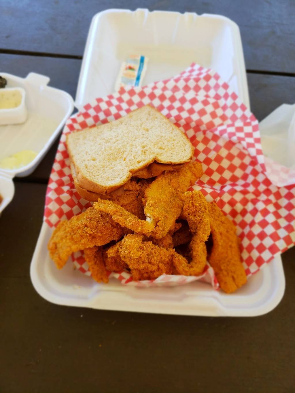 Carters Fish Market | restaurant | 1900 S Grand Ave E, Springfield, IL 62703, USA | 2175252571 OR +1 217-525-2571