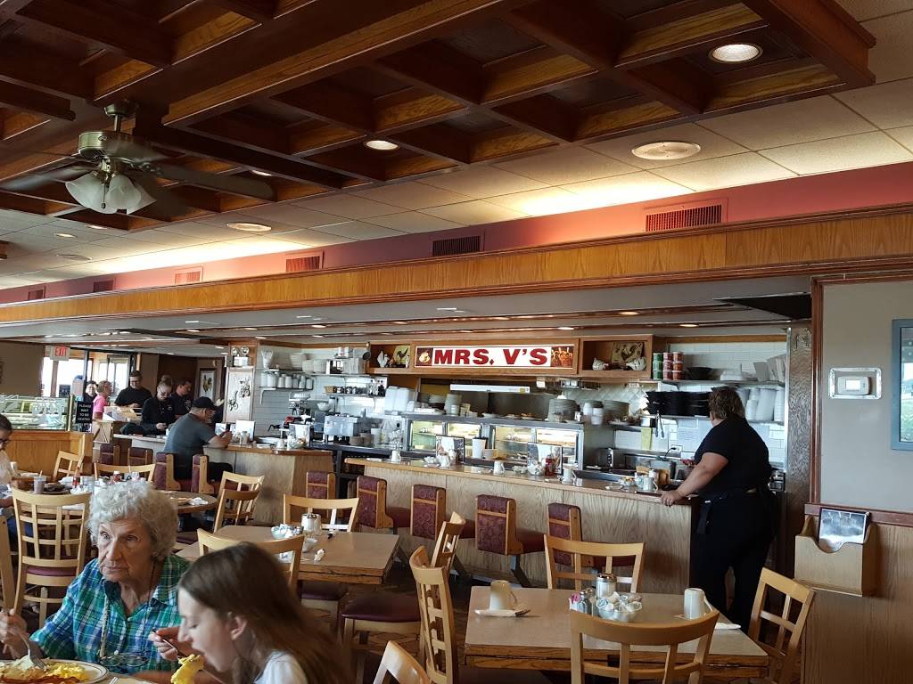 Mrs Vs Restaurant | restaurant | 855 E Rollins Rd, Round Lake Beach, IL 60073, USA | 8472230404 OR +1 847-223-0404