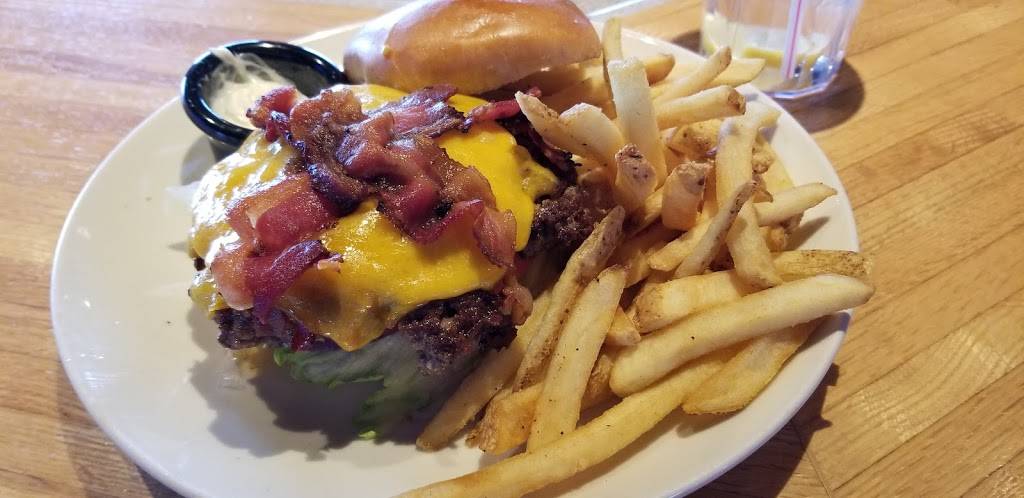 Applebees Grill + Bar | restaurant | 4721 U.S. 9, Howell, NJ 07731, USA | 7329619400 OR +1 732-961-9400