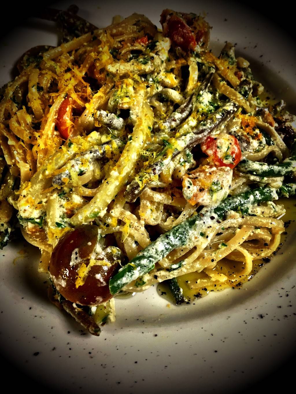 Giuseppes Italian Restaurant | restaurant | 11 Bowery St, Frostburg, MD 21532, USA | 3016892220 OR +1 301-689-2220