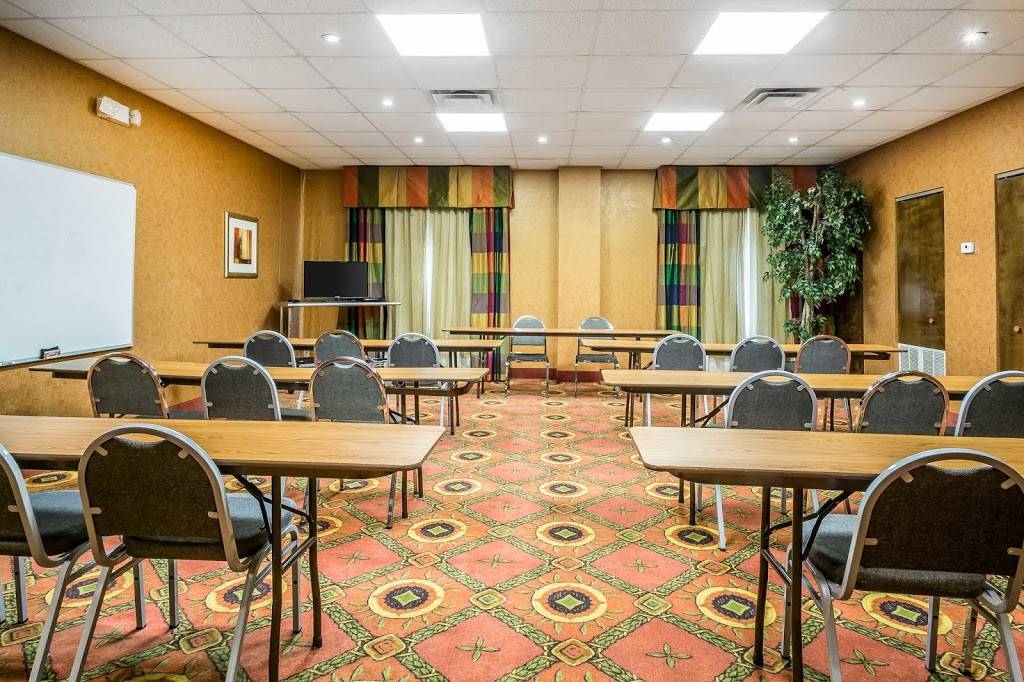 Comfort Suites West Jacksonville | restaurant | 7019 Commonwealth Ave, Jacksonville, FL 32220, USA | 9042245500 OR +1 904-224-5500