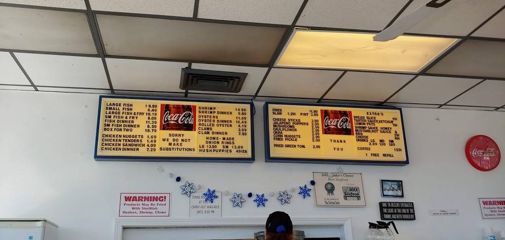 Rockys The Dock | restaurant | 805 E 10th St, Jeffersonville, IN 47130, USA | 8122821354 OR +1 812-282-1354