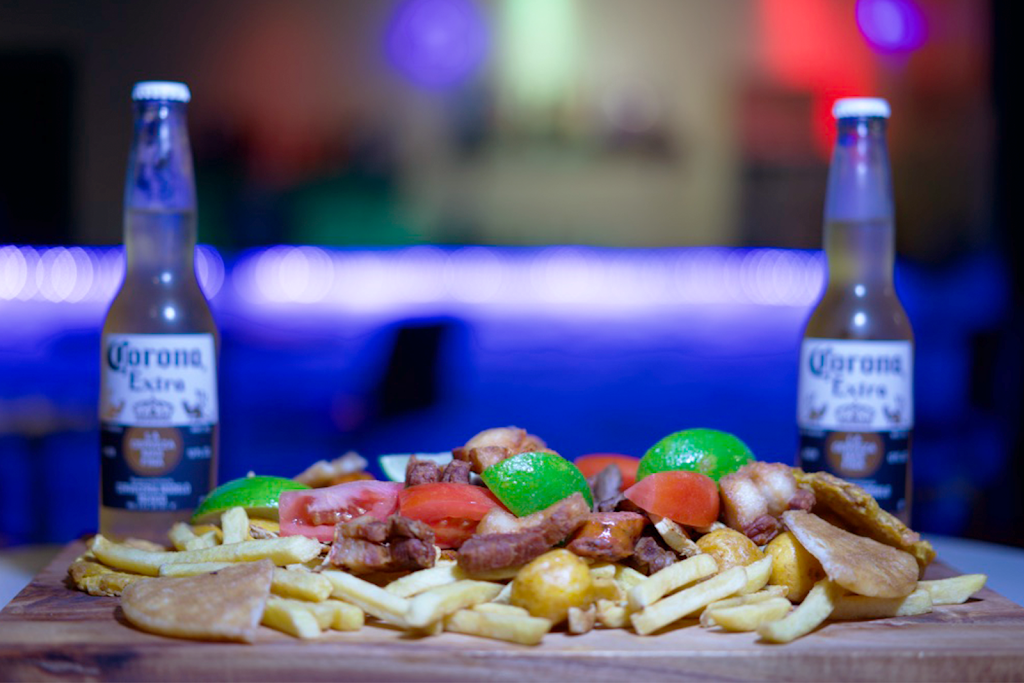 El Punto Latino Restaurant and Bar | restaurant | 2862 Gulf to Bay Blvd, Clearwater, FL 33759, USA | 7277545509 OR +1 727-754-5509