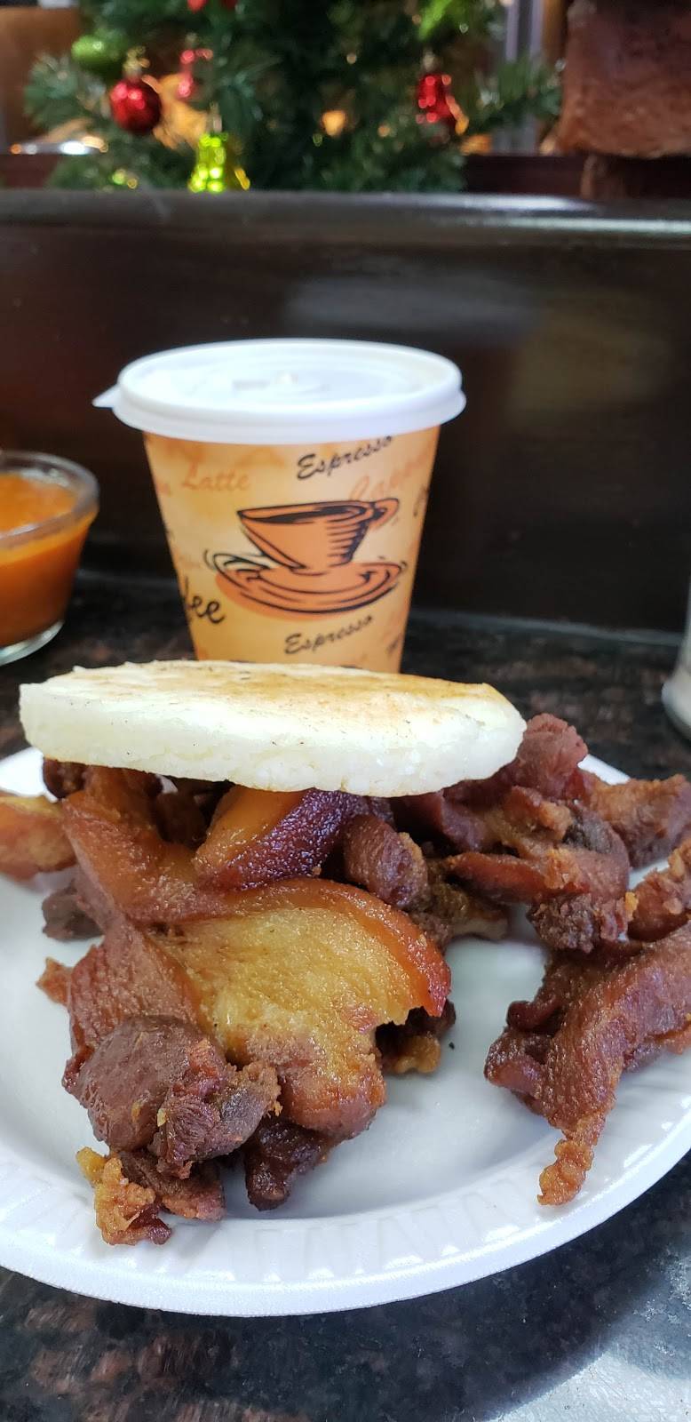 Columbus Bakery | restaurant | 2931 Dufferin St, Toronto, ON M6B 3S9, Canada | 4167824520 OR +1 416-782-4520