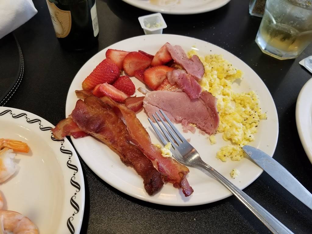 Loose Wheel Supper Club | restaurant | 302 W Main St, Hortonville, WI 54944, USA | 9207793040 OR +1 920-779-3040