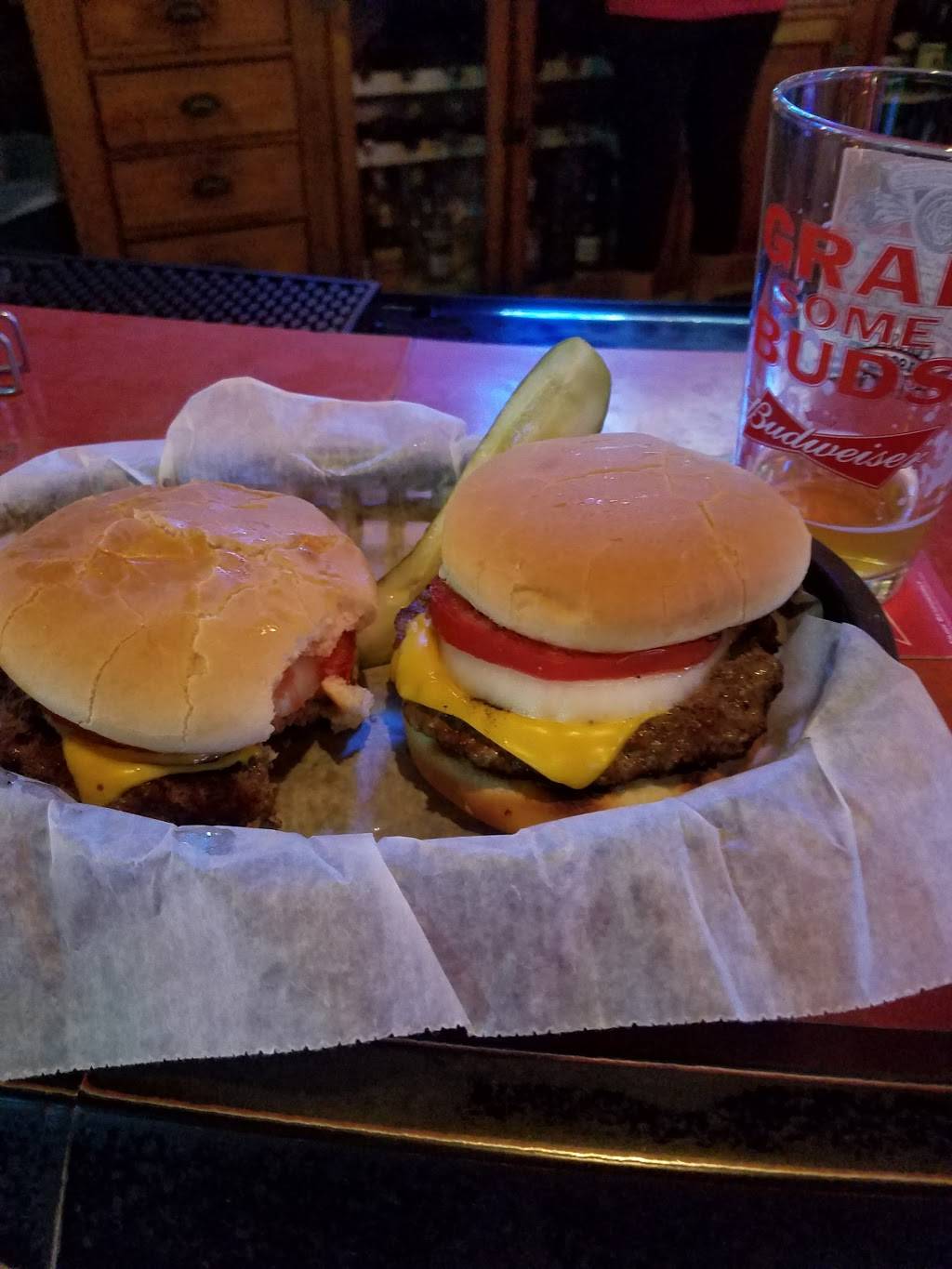 T-Bone Bar & Grill | restaurant | 400 N Central Ave, Marshfield, WI 54449, USA | 7158981035 OR +1 715-898-1035