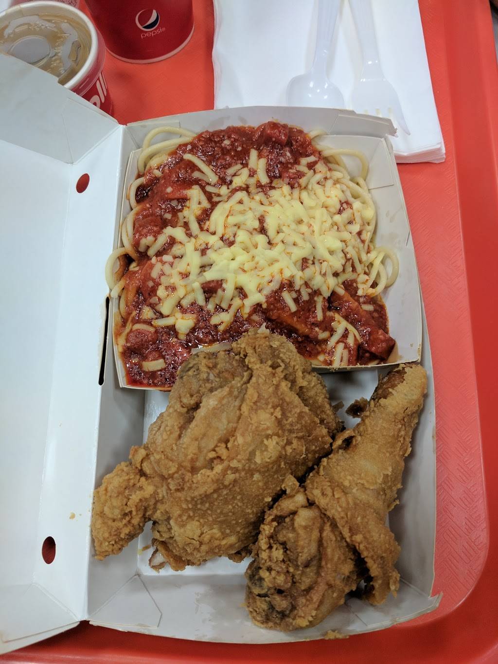 Jollibee | restaurant | 2700 Colorado Blvd #140, Los Angeles, CA 90041, USA | 3232585664 OR +1 323-258-5664