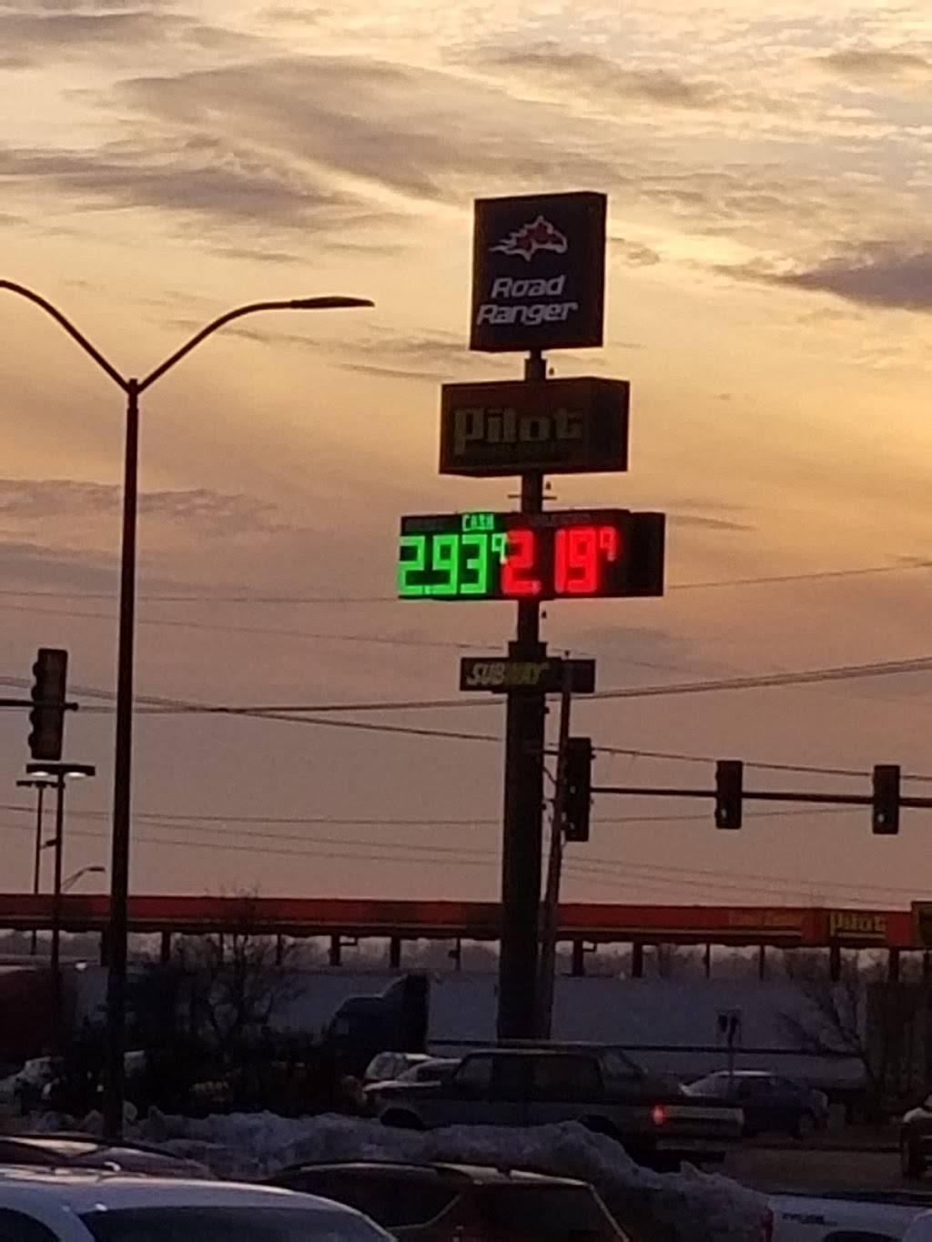 Pilot Travel Center | restaurant | 4030 E Boyd Rd, Decatur, IL 62521, USA | 2178760208 OR +1 217-876-0208