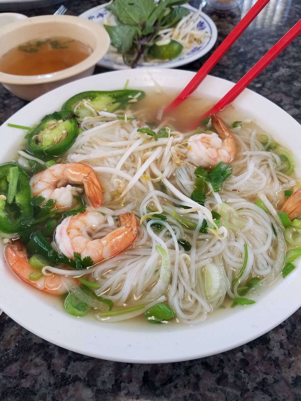 Pho 43 Express | restaurant | 2844 N 43rd Ave, Phoenix, AZ 85009, USA | 6022693383 OR +1 602-269-3383