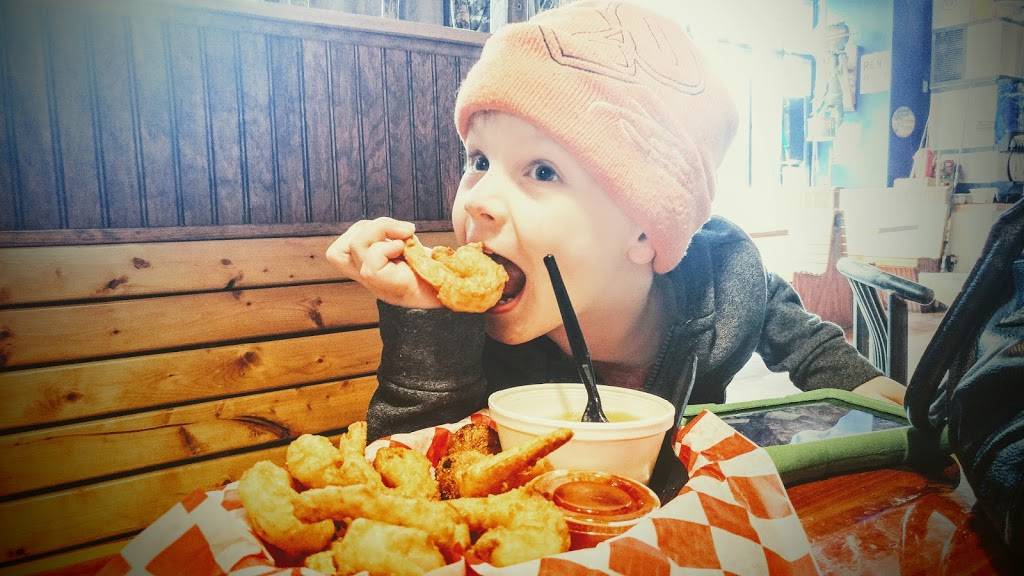 Scalawags Whitefish & Chips | restaurant | 303 E State St, Traverse City, MI 49684, USA | 2319338700 OR +1 231-933-8700