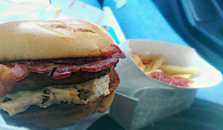 Jack in the Box | restaurant | 837 E Washington St, Petaluma, CA 94952, USA | 7077633612 OR +1 707-763-3612