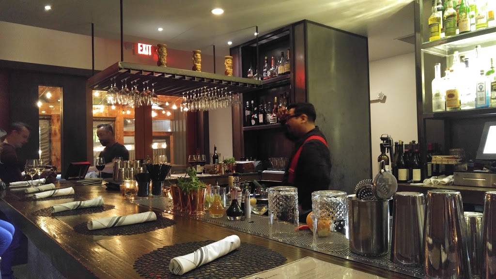 Stock & Barrel | restaurant | 316 W Davis St, Dallas, TX 75208, USA | 2148880150 OR +1 214-888-0150