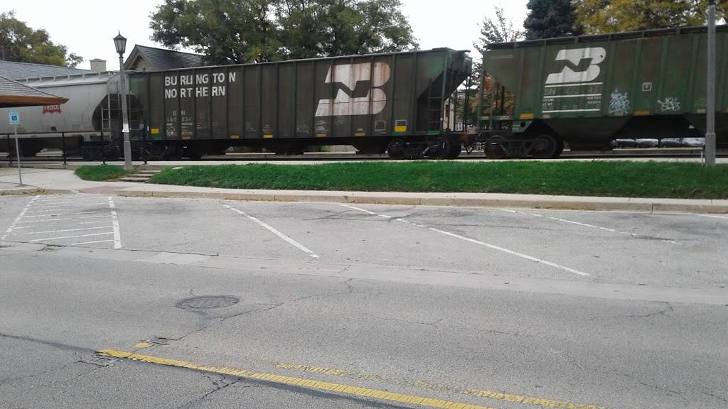 Now Serving Cafe & Catering | cafe | 725 W Hillgrove Ave, La Grange, IL 60525, USA | 7083521411 OR +1 708-352-1411