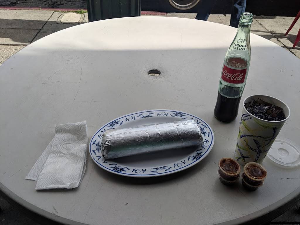 Taqueria Las Comadres | restaurant | 2081 Mountain Blvd, Oakland, CA 94611, USA | 5103399002 OR +1 510-339-9002