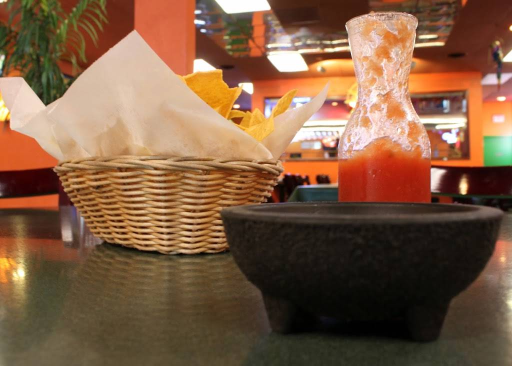 El Salto | restaurant | Golden Gate Plaza, Maumee, OH 43537, USA | 4198870211 OR +1 419-887-0211