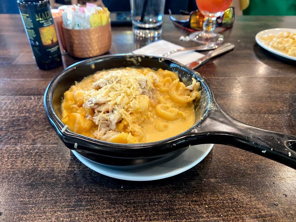 Katies Seafood House | restaurant | 2000 Wharf Rd, Galveston, TX 77550, USA | 4097655688 OR +1 409-765-5688