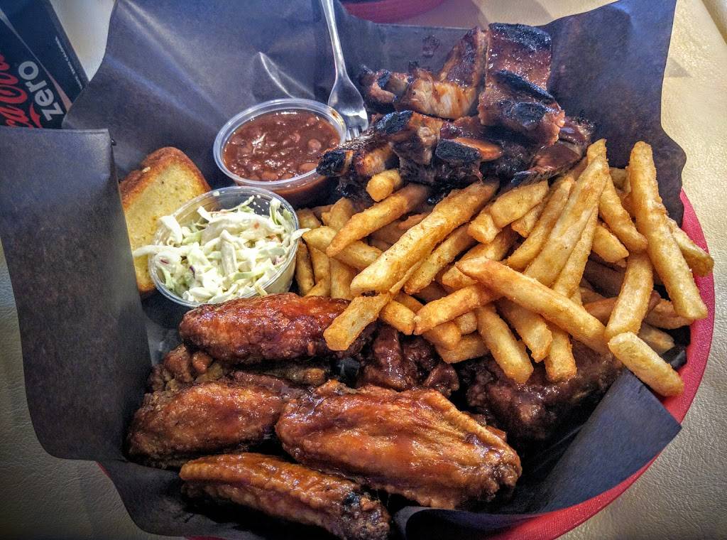 Big Bone BBQ & Wicked Wings | restaurant | 180 Bullock Dr, Markham, ON L3P 7N3, Canada | 9055547200 OR +1 905-554-7200