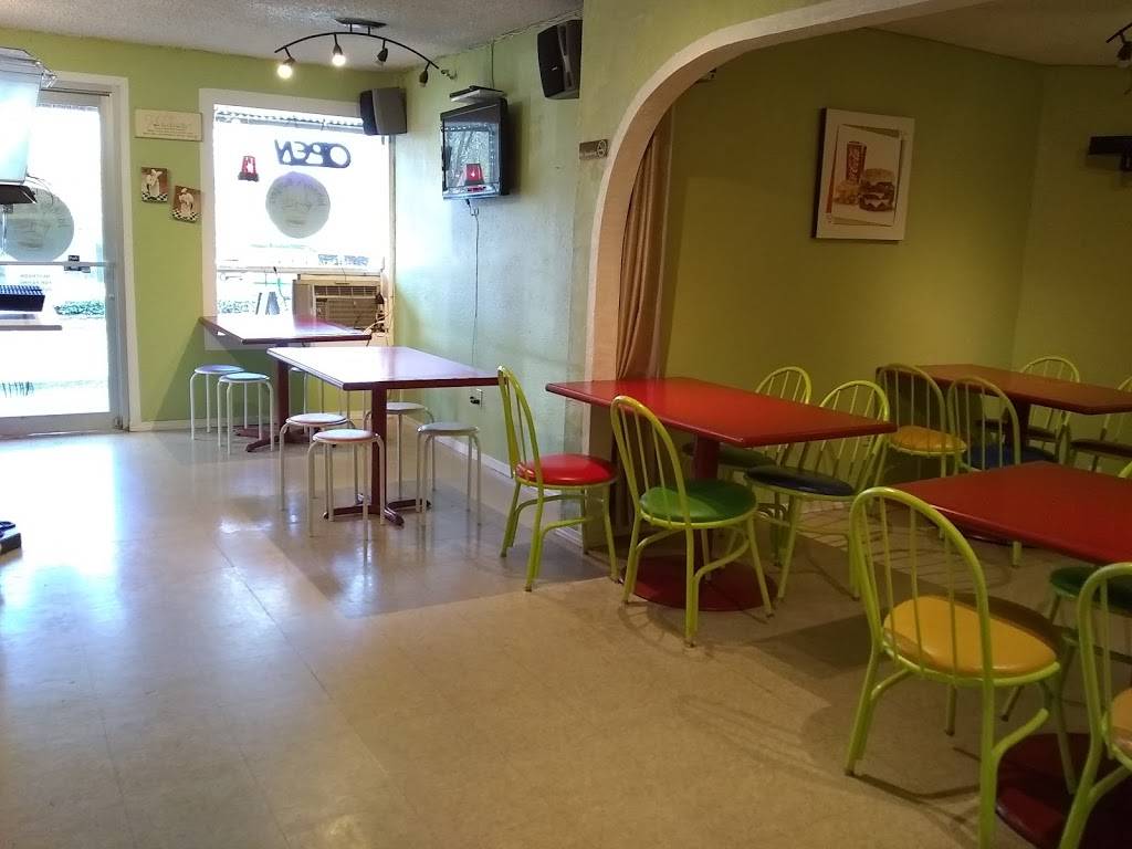 Johnnys Burgers | restaurant | 2747 Pacific Ave SE, Olympia, WA 98501, USA | 3603577819 OR +1 360-357-7819