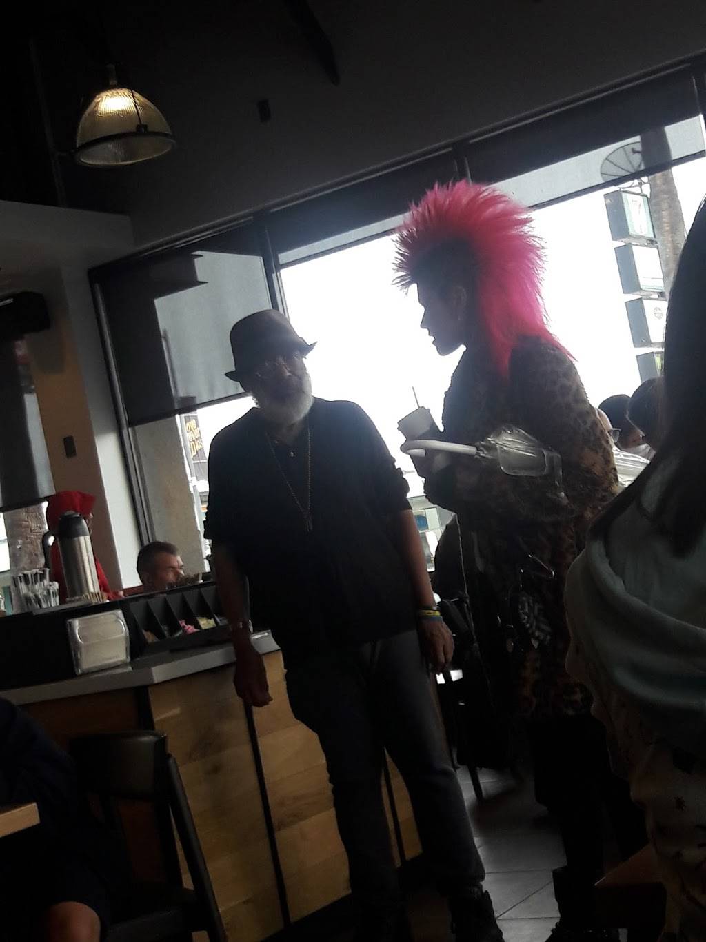 Jimmy Johns | meal delivery | 7059 Sunset Blvd, Los Angeles, CA 90028, USA | 3234604040 OR +1 323-460-4040