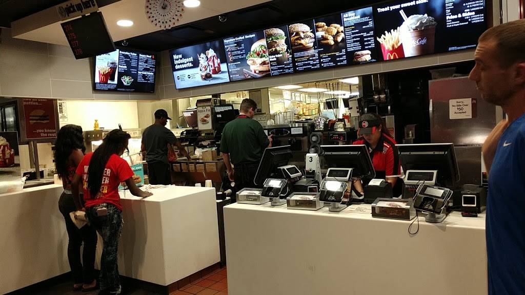 McDonalds | cafe | 6653 US Highway 129 N, Live Oak, FL 32060, USA | 3863626767 OR +1 386-362-6767
