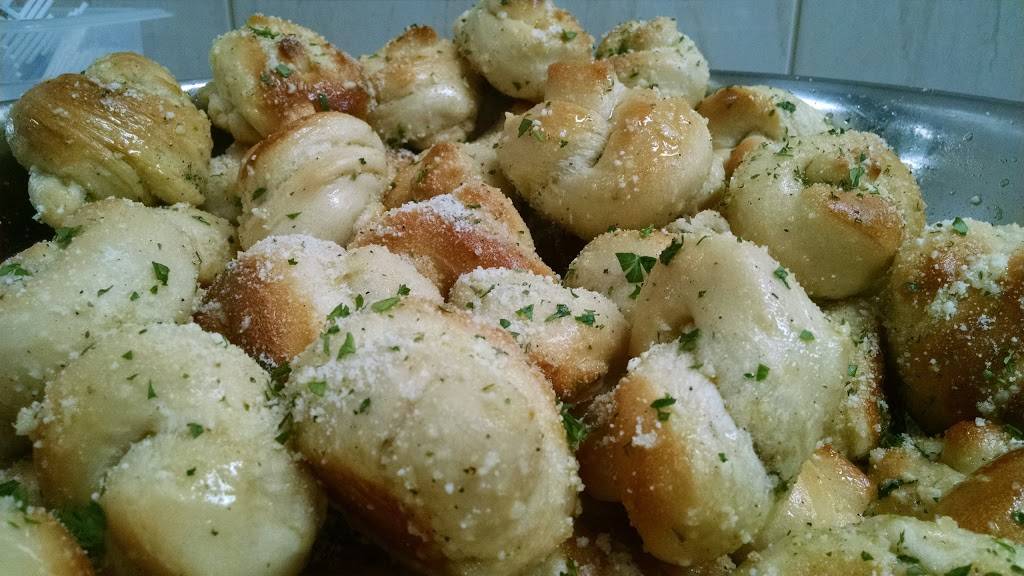 Pizza 300 | restaurant | 1208 NY-300, Newburgh, NY 12550, USA | 8455616161 OR +1 845-561-6161