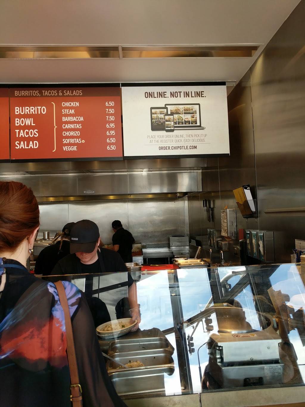 Chipotle Mexican Grill | restaurant | 5699 S Broadway, Littleton, CO 80121, USA | 3037943437 OR +1 303-794-3437