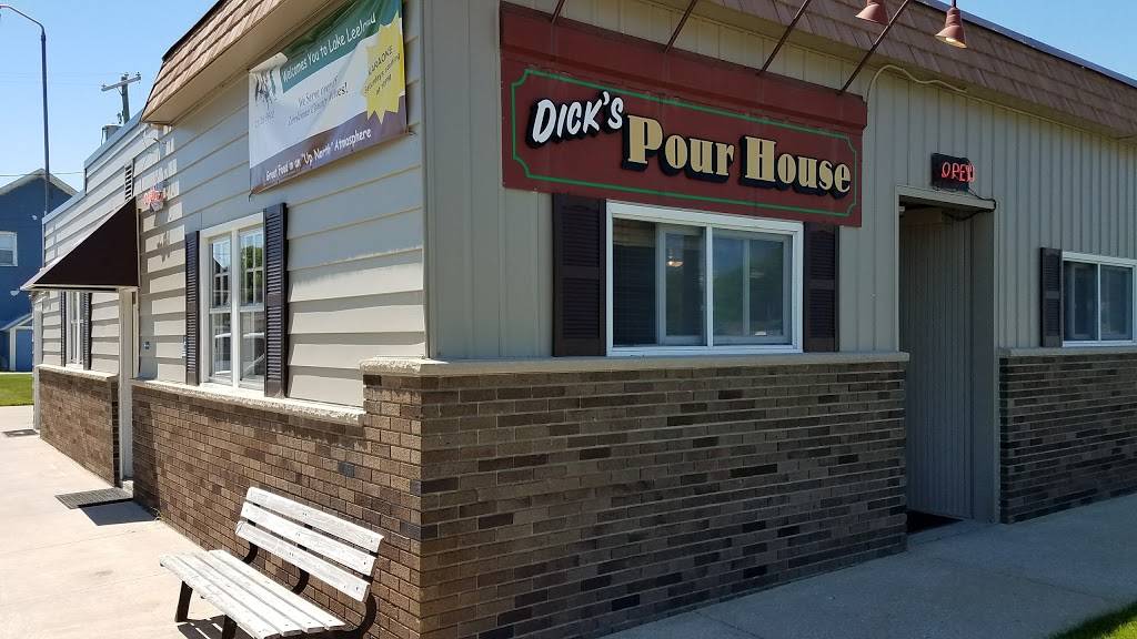 Dicks Pour House | restaurant | 103 W Philip St, Lake Leelanau, MI 49653, USA | 2312569912 OR +1 231-256-9912