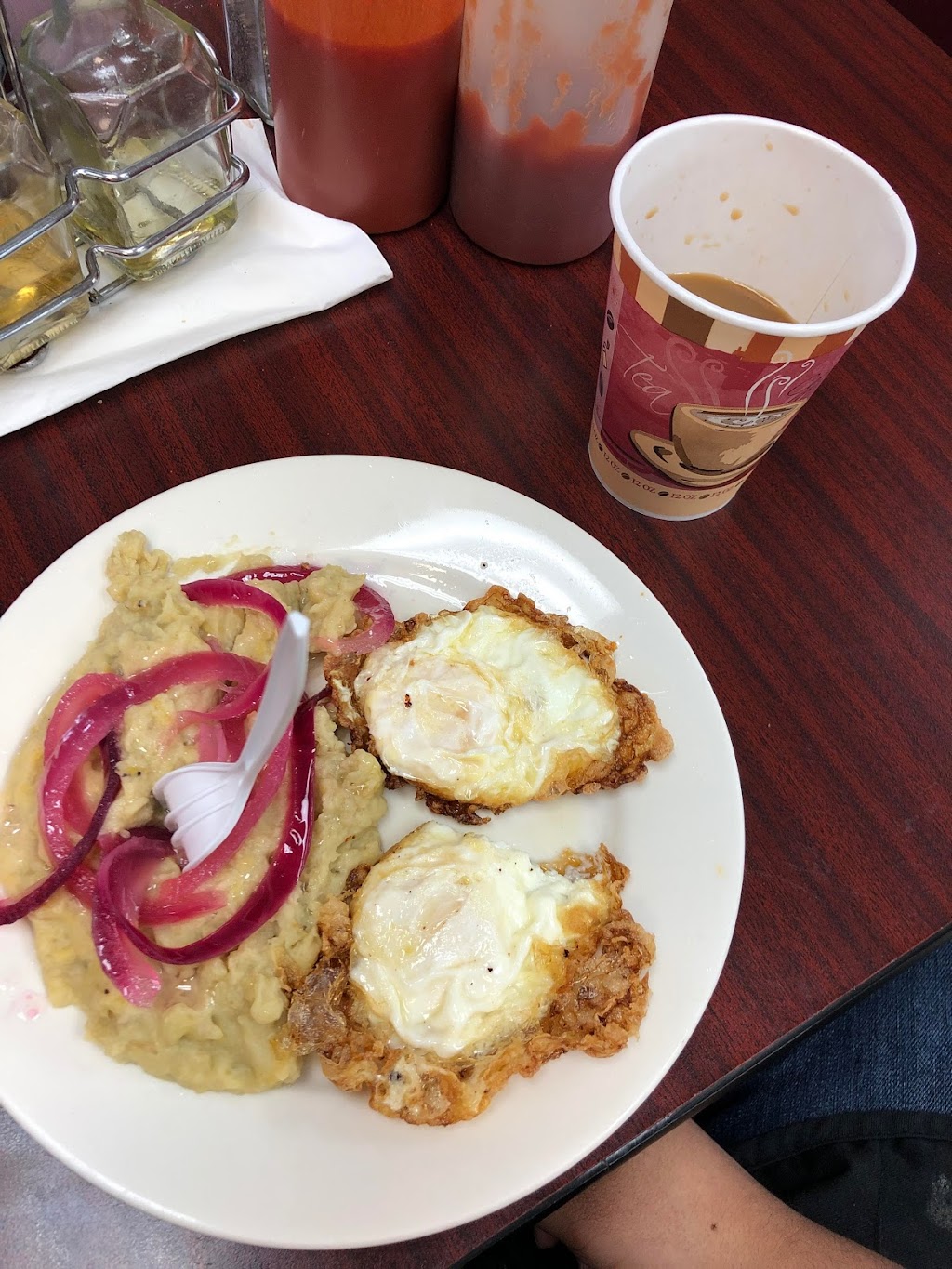 La Sierra Restaurant | meal delivery | 3401 N Front St, Philadelphia, PA 19140, USA | 2154254249 OR +1 215-425-4249