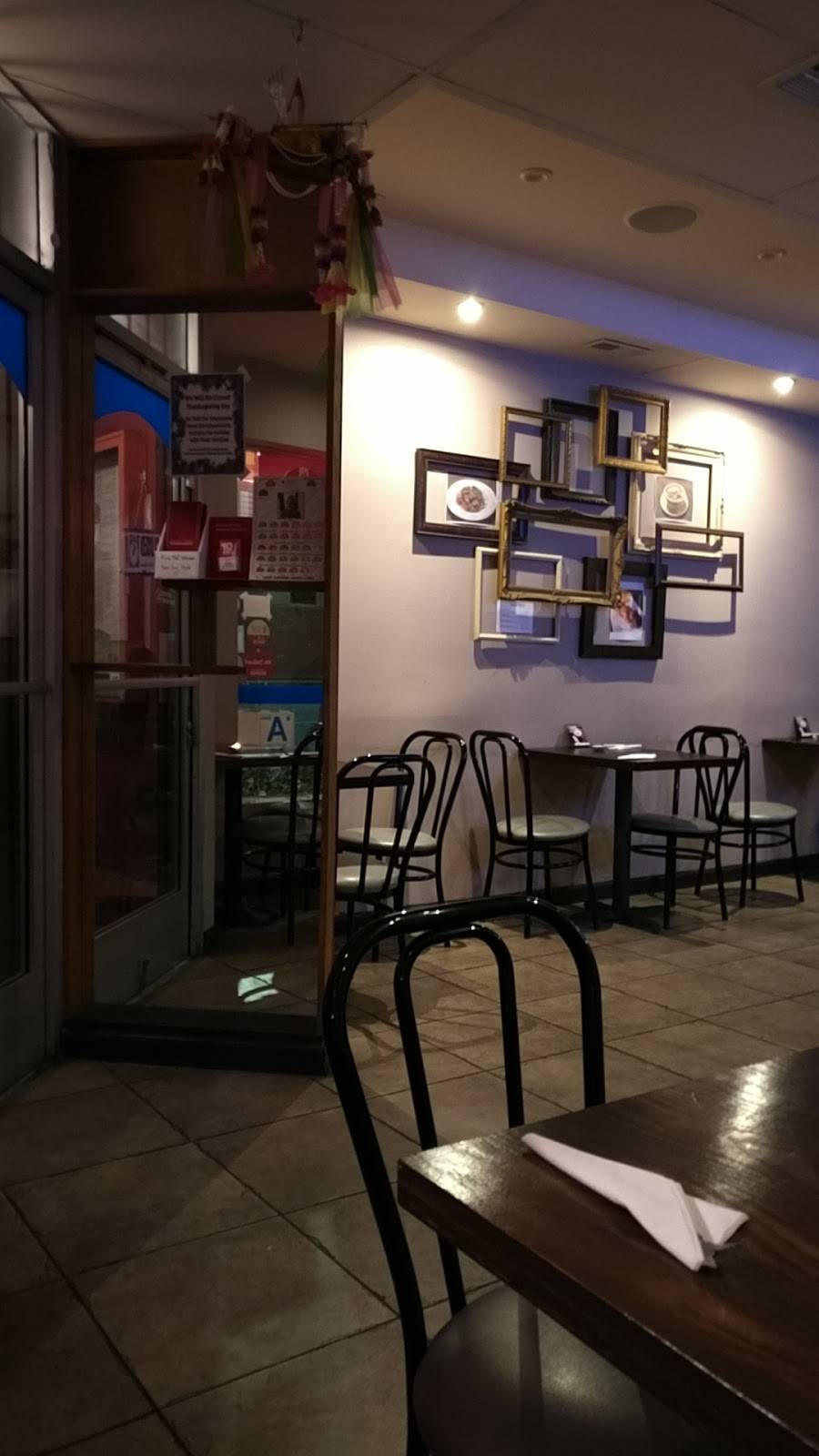 Aura Thai | restaurant | 1415 N Vermont Ave, Los Angeles, CA 90027, USA | 3239069914 OR +1 323-906-9914
