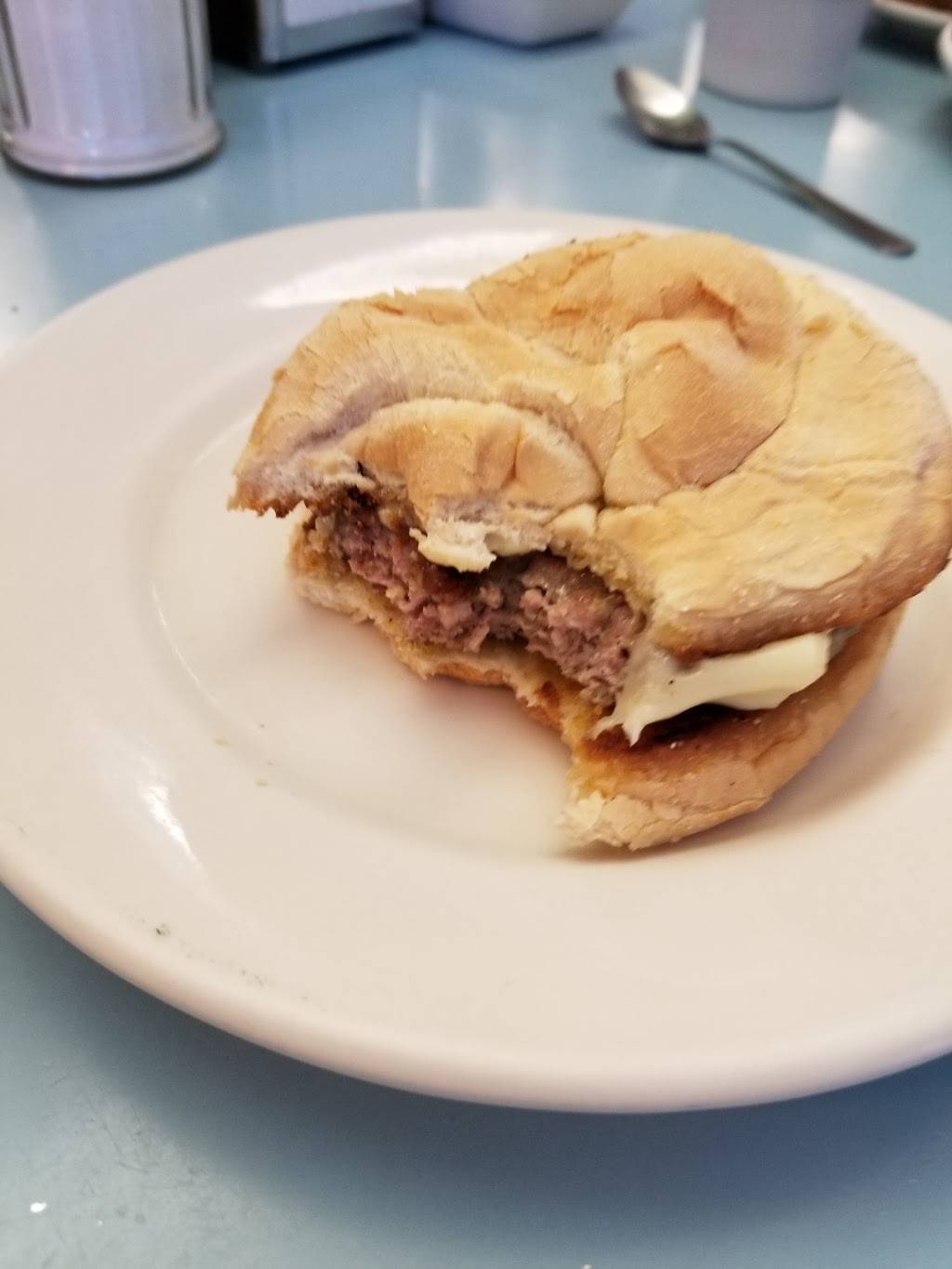 Joes Coffee Shop | restaurant | 346 Whiting St, Hanover, MA 02339, USA | 7818717181 OR +1 781-871-7181