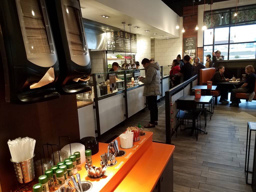 CoreLife Eatery | restaurant | 5040 N Big Hollow Rd, Peoria, IL 61615, USA | 3096436364 OR +1 309-643-6364